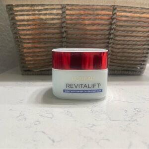 L'Oreal Revitalift Night Moisturizer - Red and White Jar